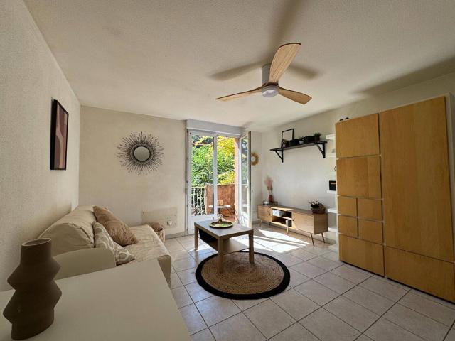 Studio location à Les Viougues, Salon-de-Provence
