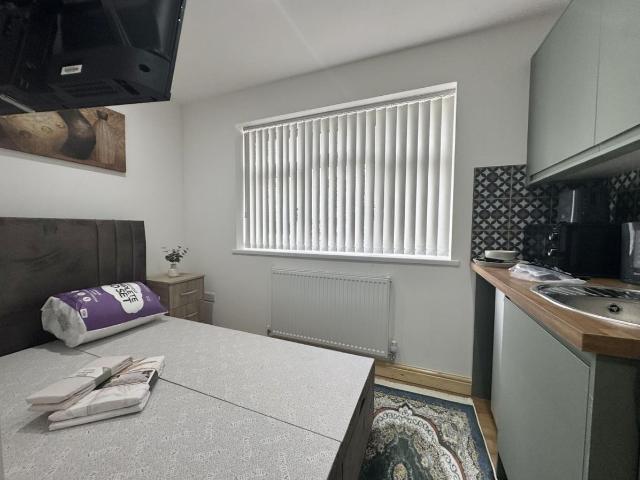 Room for rent in Warley Woods, West Midlands