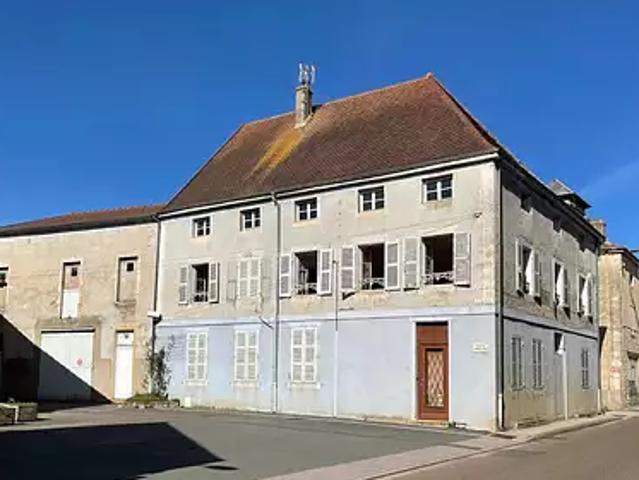 Maison vente à Mâcon, Salornay-sur-guye