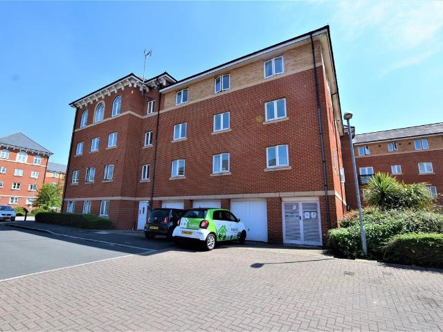 Apartment for rent in Churchward, Rodbourne