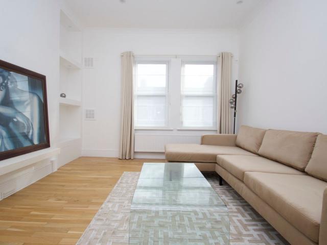 Apartment for rent in Maida Hill, Greater London