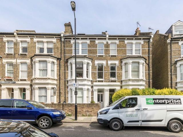 Apartment for rent in Maida Hill, Greater London