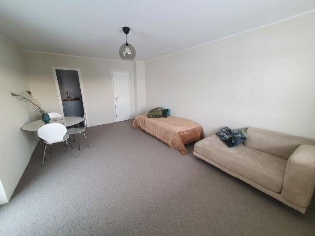 Lägenhet hyra i Nacka, Saltsjöbaden