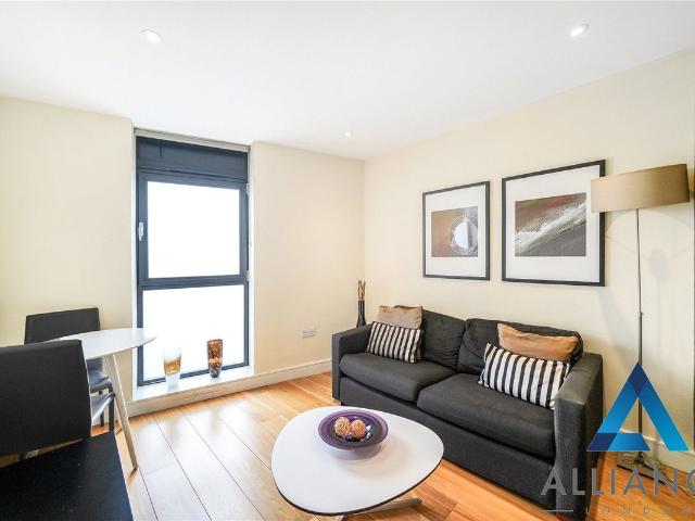 Apartment for rent in Canary Wharf, Greater London