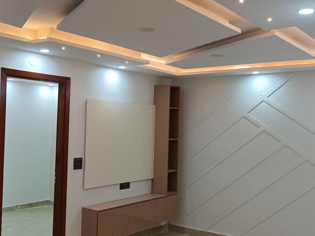 Flat for sale in Delhi