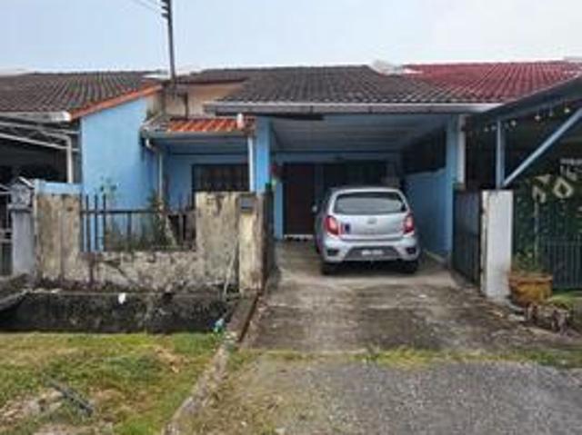 Terraced House for sale in Kuching, Bahagian Kuching
