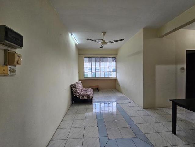 Flat for sale in Kota Samarahan, Bahagian Samarahan