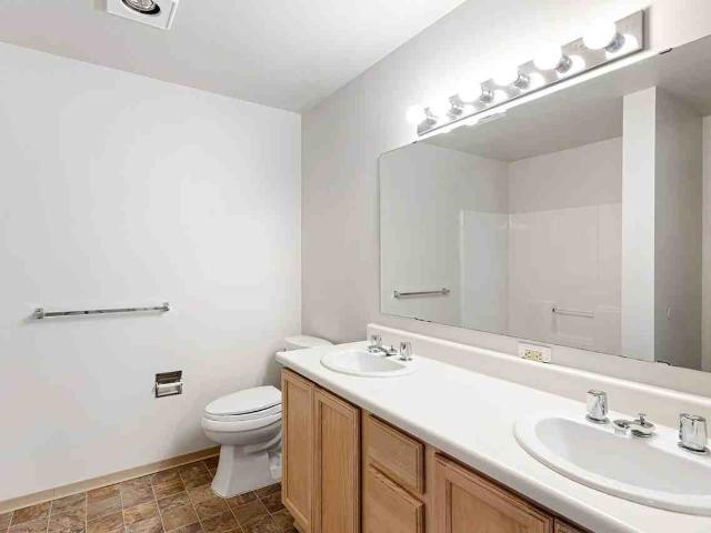 Apartment for rent in Kenmore Apartment for rent in Kenmore
