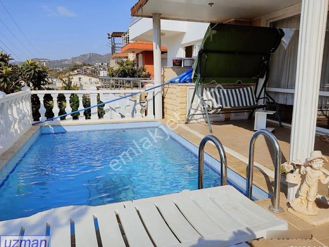 Kuşadasi, Aydin içerisinde kiralık Villa