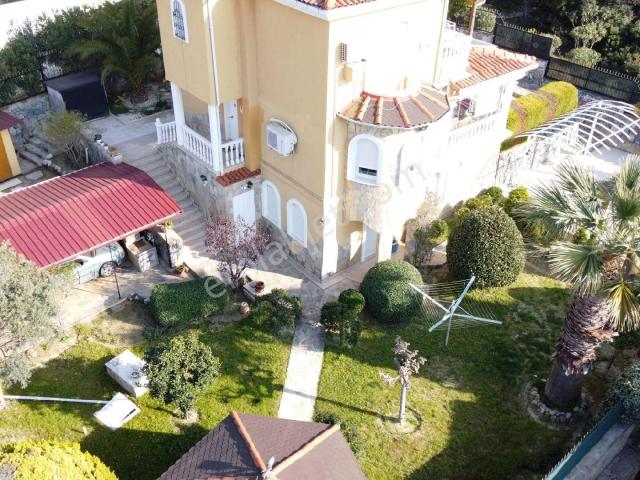Kuşadasi, Aydin içerisinde satılık Villa