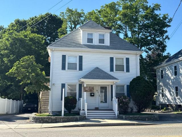 House for sale in Manomet, Massachusetts