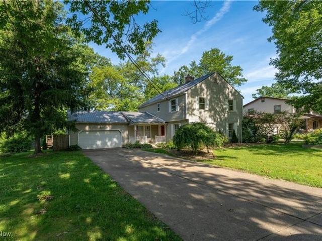 House for sale in Girard