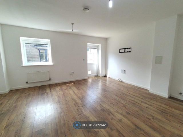 House for rent in Monks Orchard, Kent