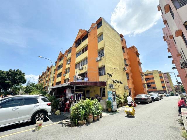 Flat for sale in Selayang, Selangor