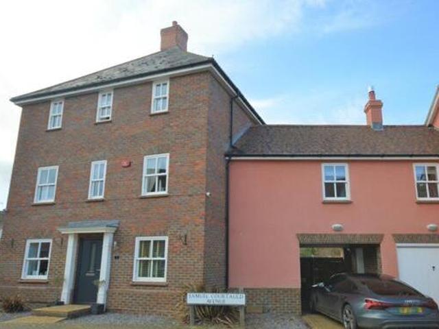 House for sale in Chipping Hill, Essex