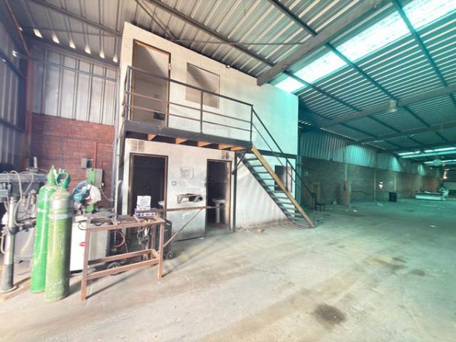 San Bernardo, Amplio galpón 660 mts 143439