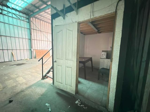 San Bernardo, Amplio galpón 660 mts 143439