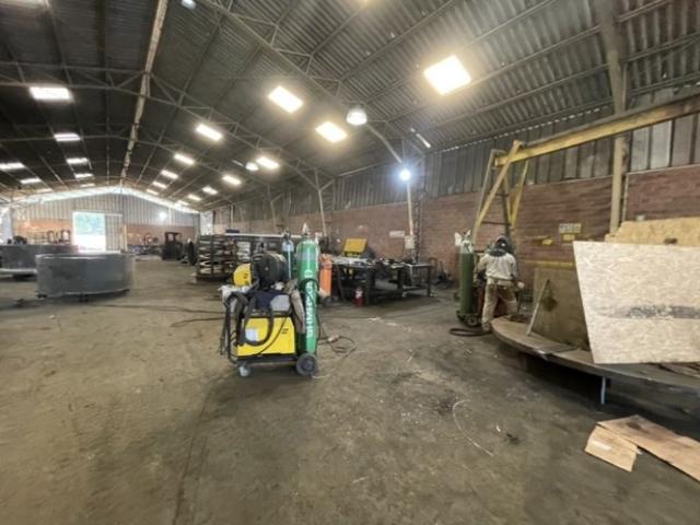 San Bernardo, Camino los pinos con ruta 5 sur