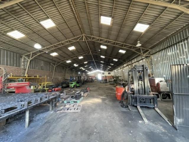 San Bernardo, Camino los pinos con ruta 5 sur