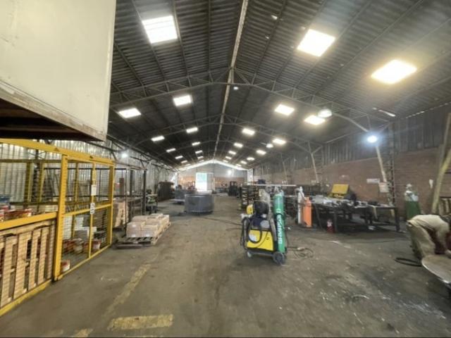 San Bernardo, Camino los pinos con ruta 5 sur