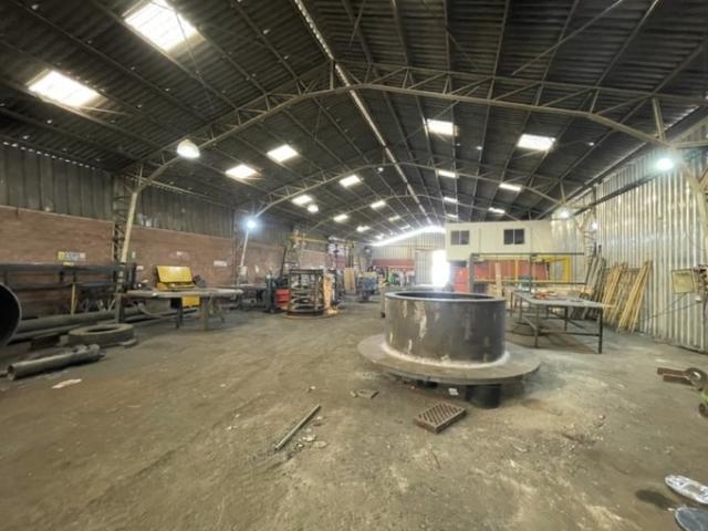 San Bernardo, Camino los pinos con ruta 5 sur