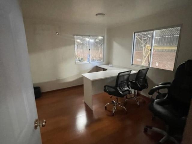 San Bernardo, Camino los pinos con ruta 5 sur