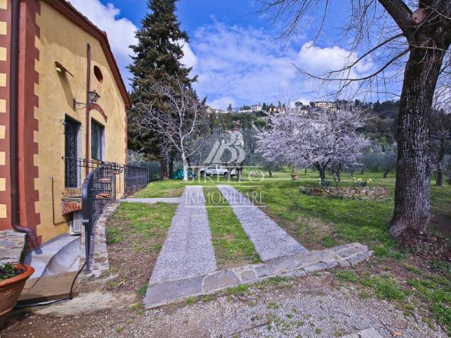 Villa Indipendente in affitto a Fiesole, Toscana