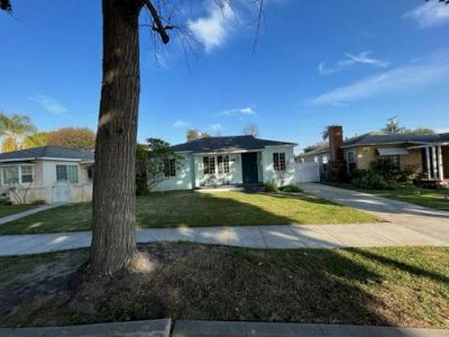 House for sale in Long Beach