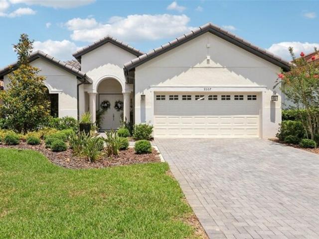 House for sale in Howey In The Hills