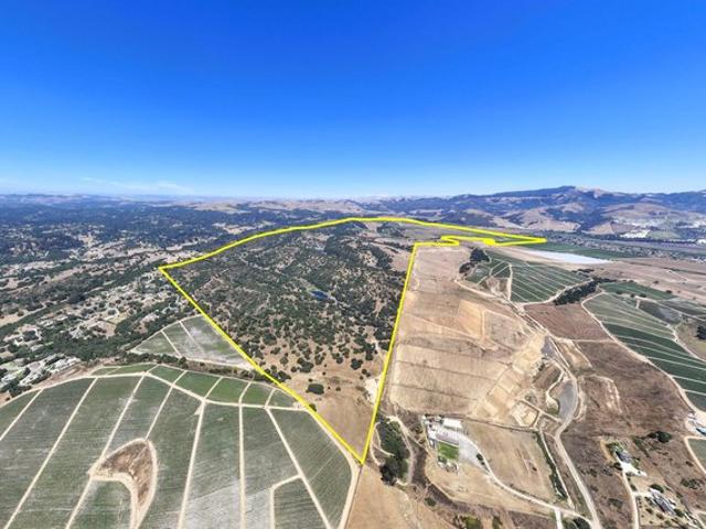 Farm for sale in Salinas, California
