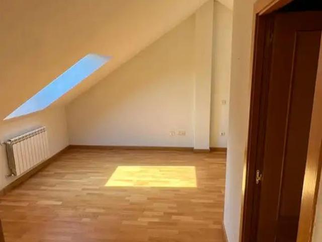Apartamento en alquiler en San Lorenzo De El Escorial, Madrid