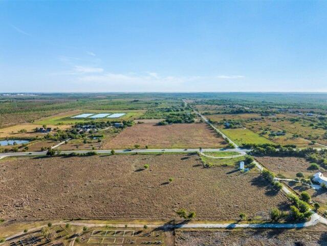 Land for sale in Martindale, Texas