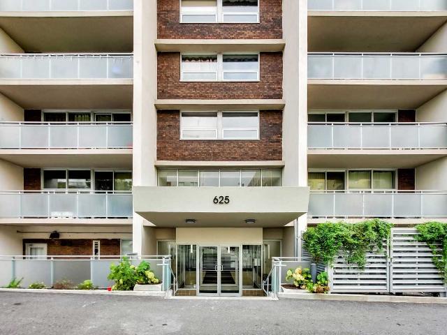 Apartment for rent in Eglinton—Lawrence, Toronto