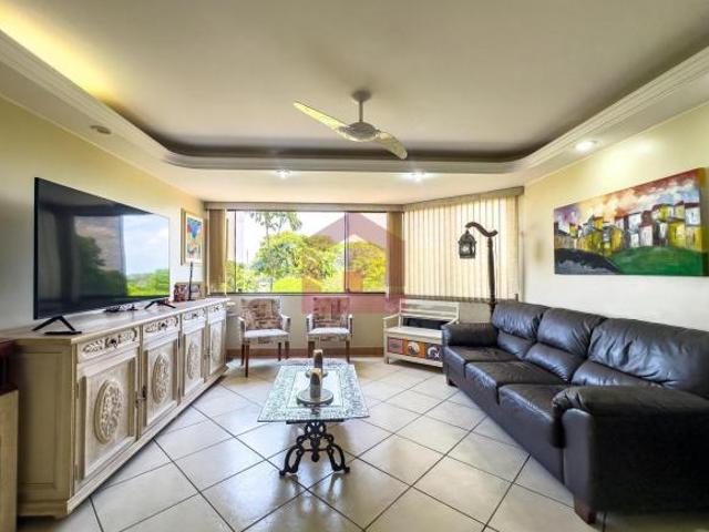 Apartamento venda em SHCGN 705, Plano Piloto