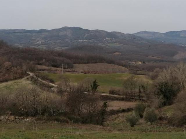 Terreno in vendita a Unione di Comuni Montani Colline del Fiora, Sorano