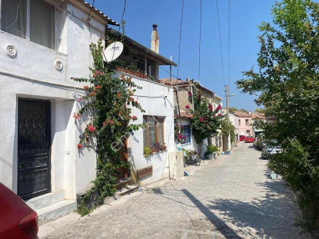 Urla, İzmir içerisinde satılık Villa