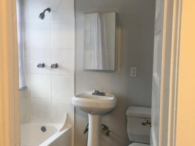 Apartment for rent in Canoga Park, California