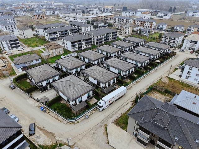 Akyazi, Sakarya içerisinde satılık Villa