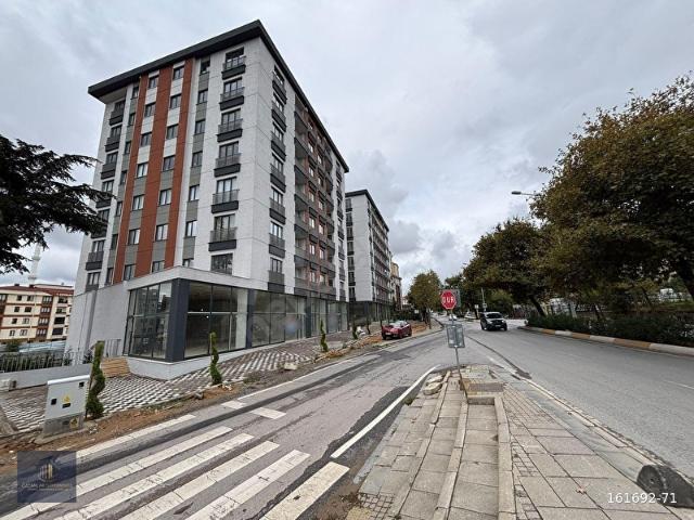 Osmangazi Mahallesi, Sancaktepe içerisinde satılık Dükkan