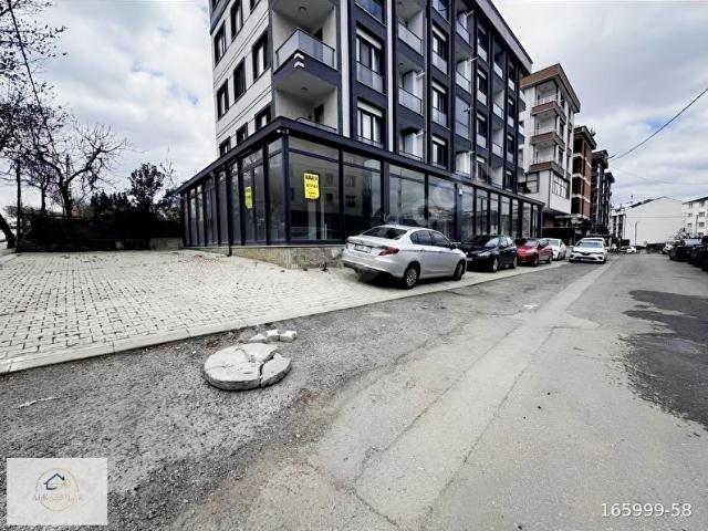 Sancaktepe, İstanbul içerisinde satılık Dükkan