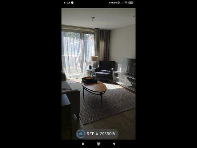 Apartment for rent in South Lambeth, Greater London