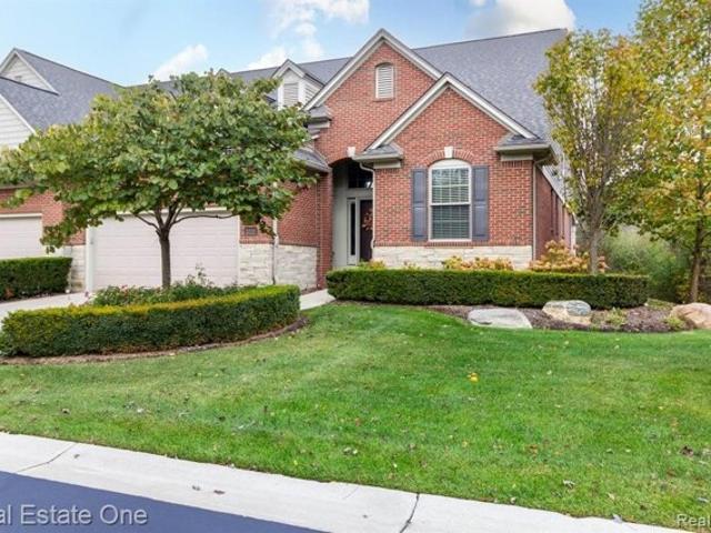 House for sale in Rochester Hills, Michigan