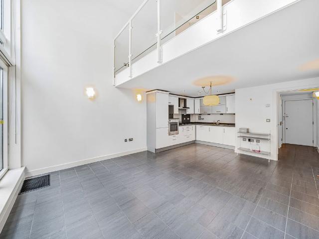Apartment for rent in London Borough of Southwark, Greater London