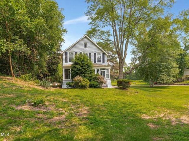 House for sale in Colonie, New York
