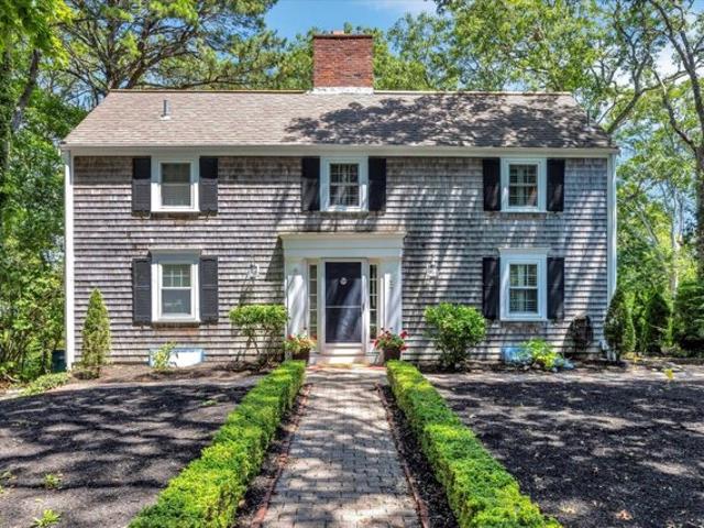 House for sale in Mashpee
