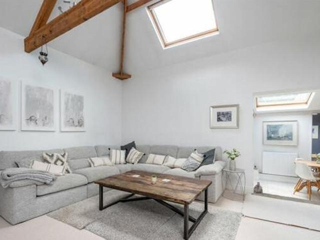 House for sale in High Field, York