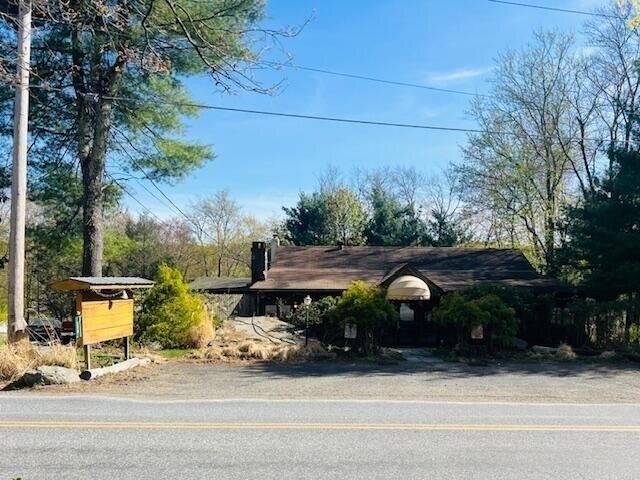 House for sale in Cresco