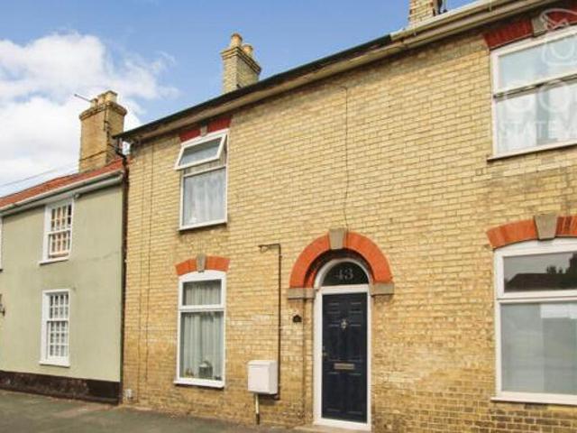 House for sale in Lyons, Greater London