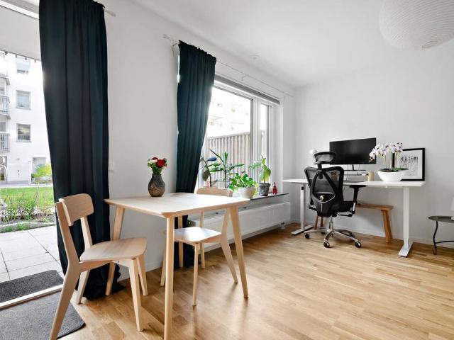 Lägenhet hyra i Älvsjö, Botkyrka