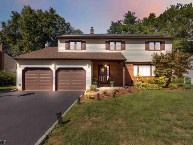 House for sale in Edison, New Jersey